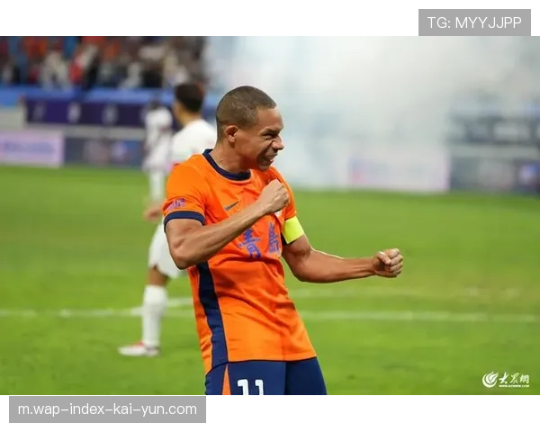 青岛海牛客场负于云南玉昆 大幅罚分后保级形势异常严峻 青岛海牛客场负于云南玉昆 大幅罚分后保级形势异常严峻